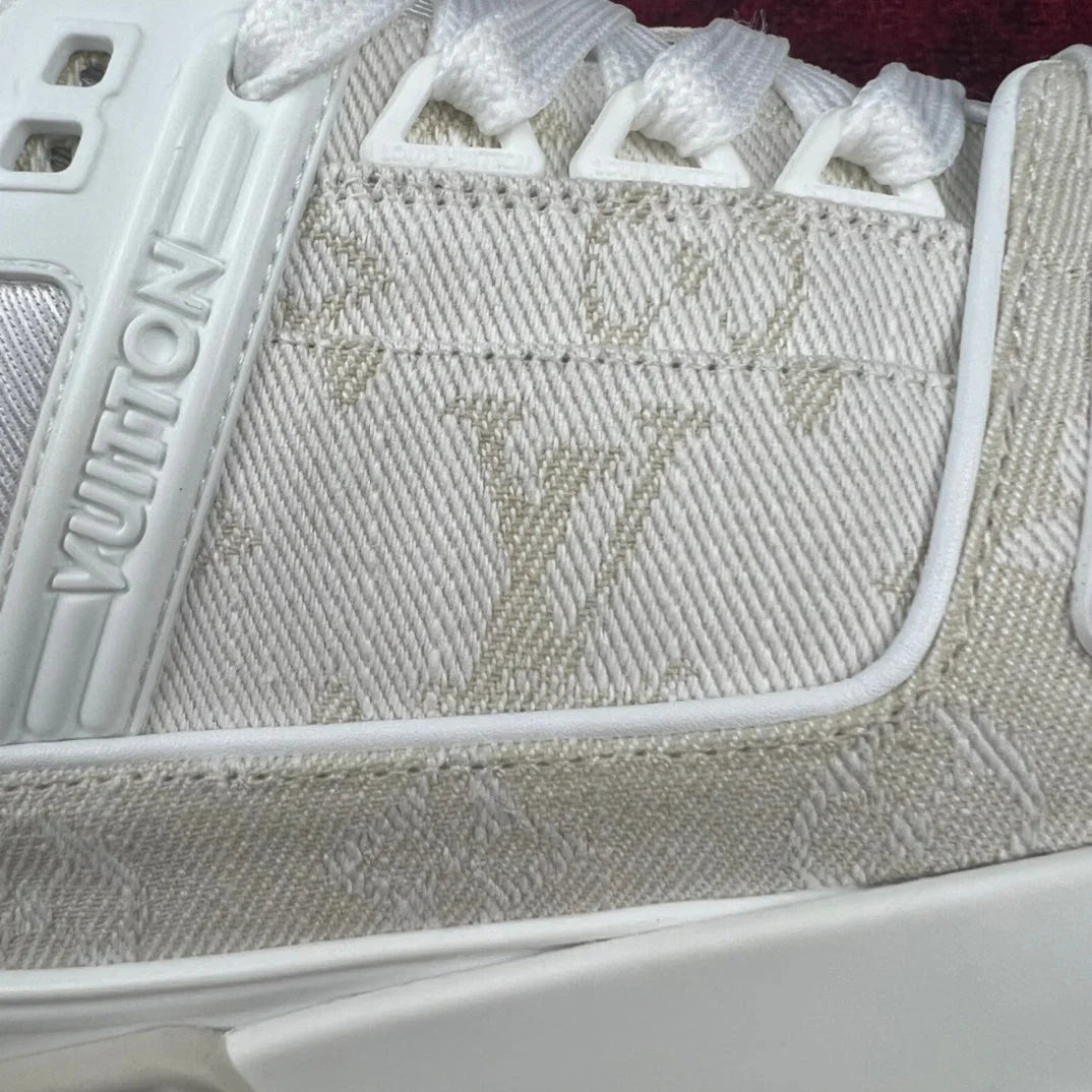 L Couple Classic Basketball Board Shoes
