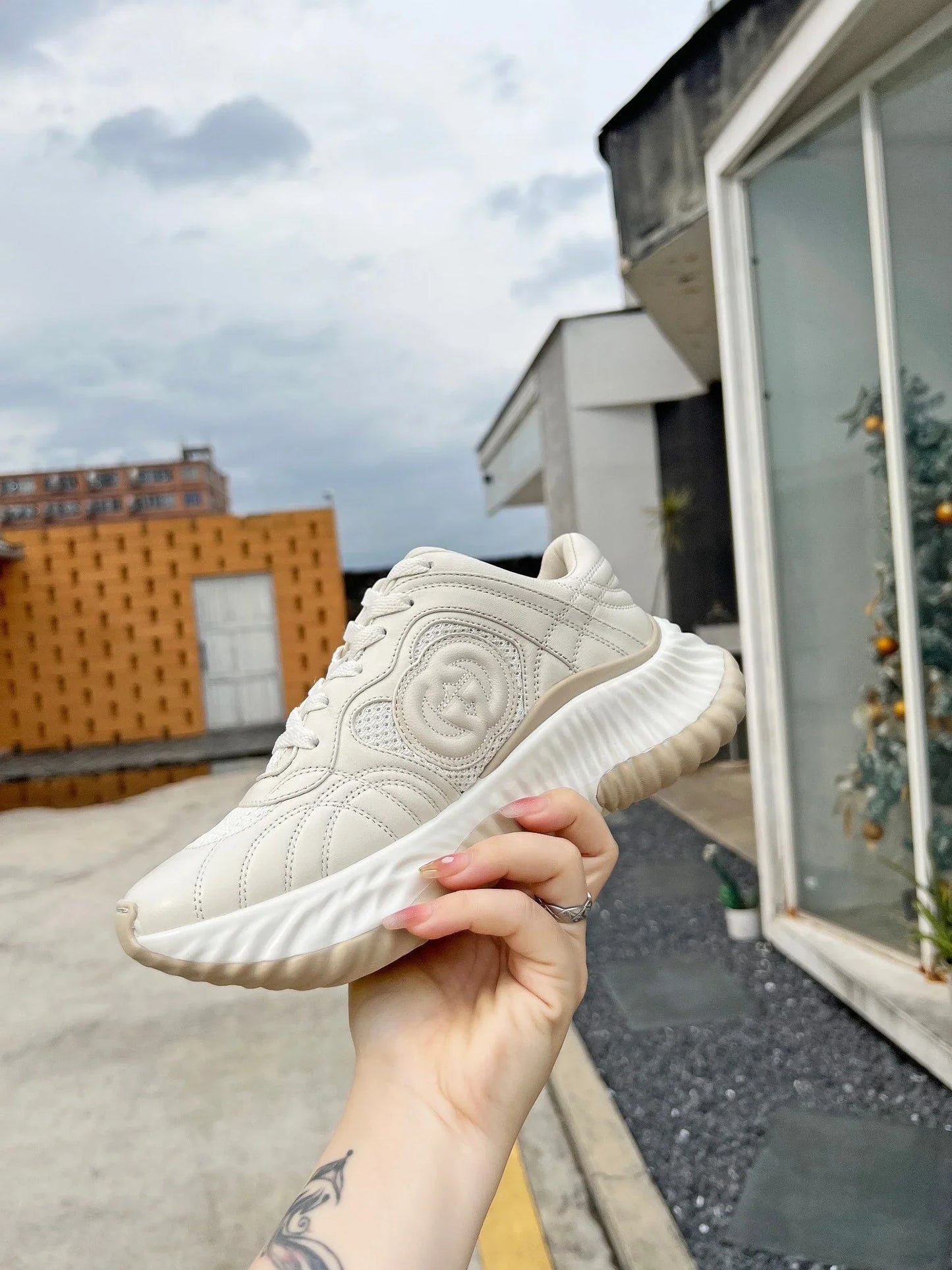 G Men's Low Top Sneakers