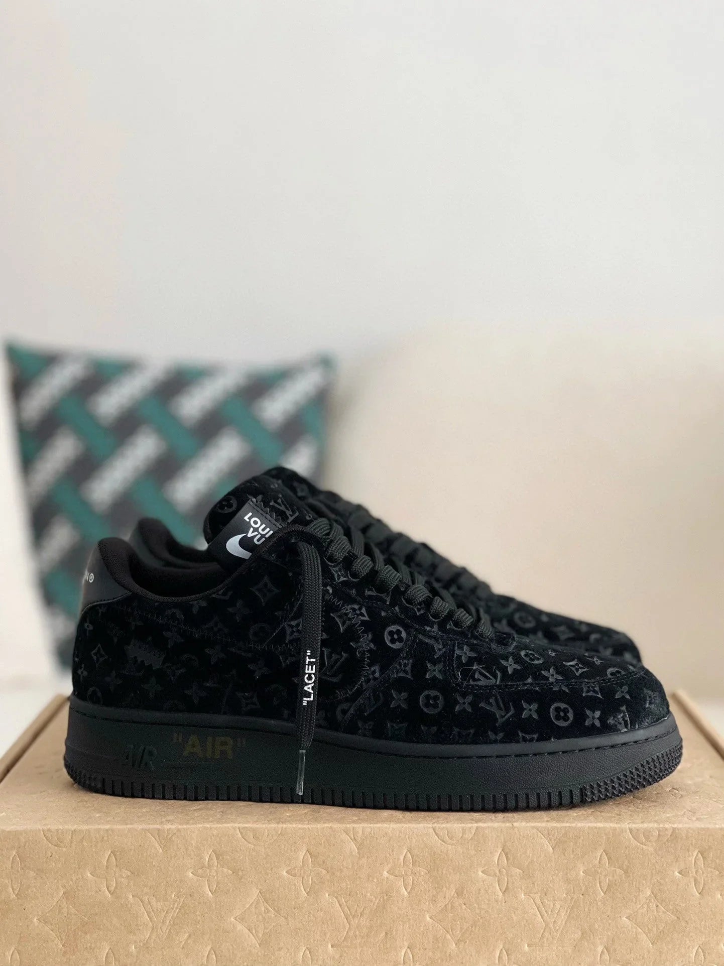 L's x N's Co-branded Sneaker - Men's