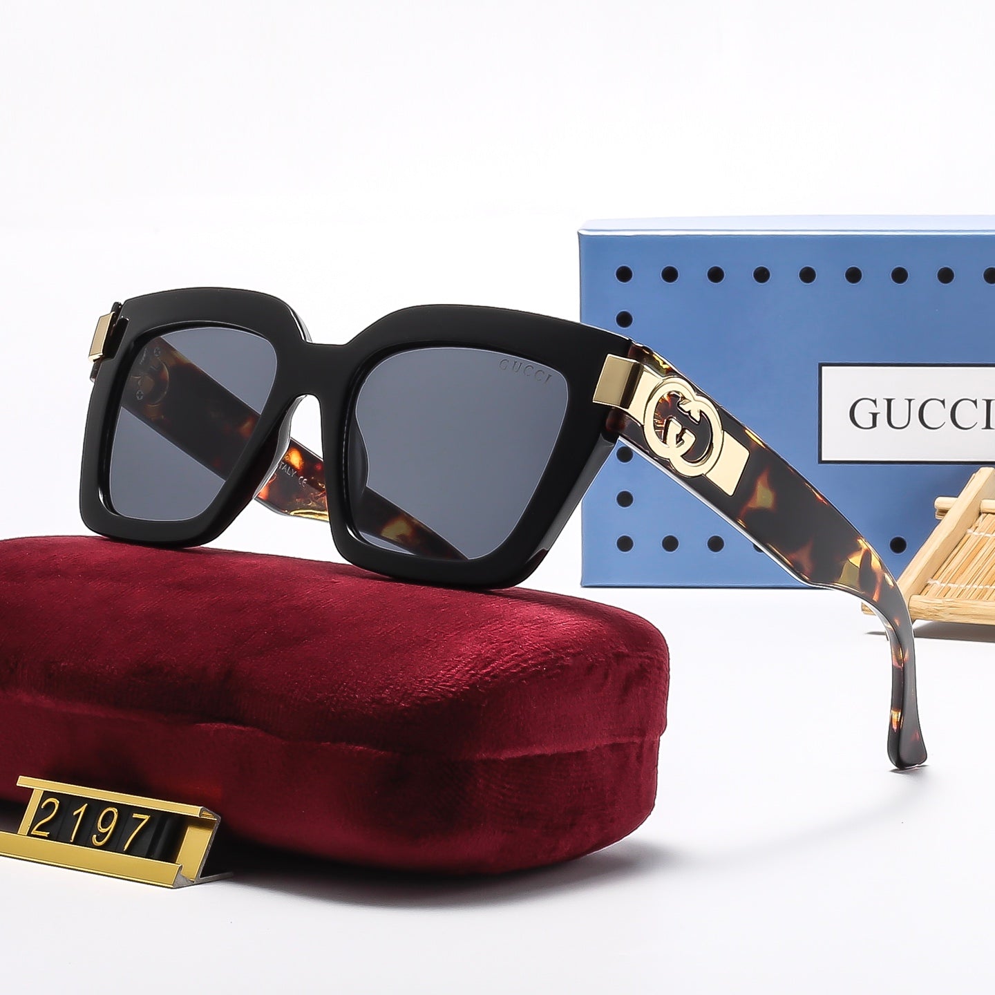 Square Frame Sunglasses 2197