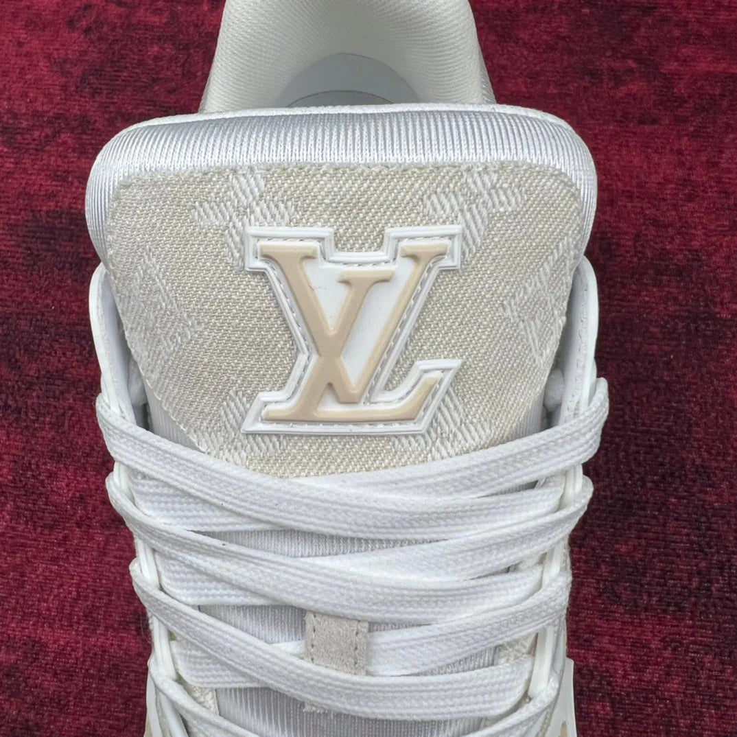 L Couple Classic Basketball Board Shoes