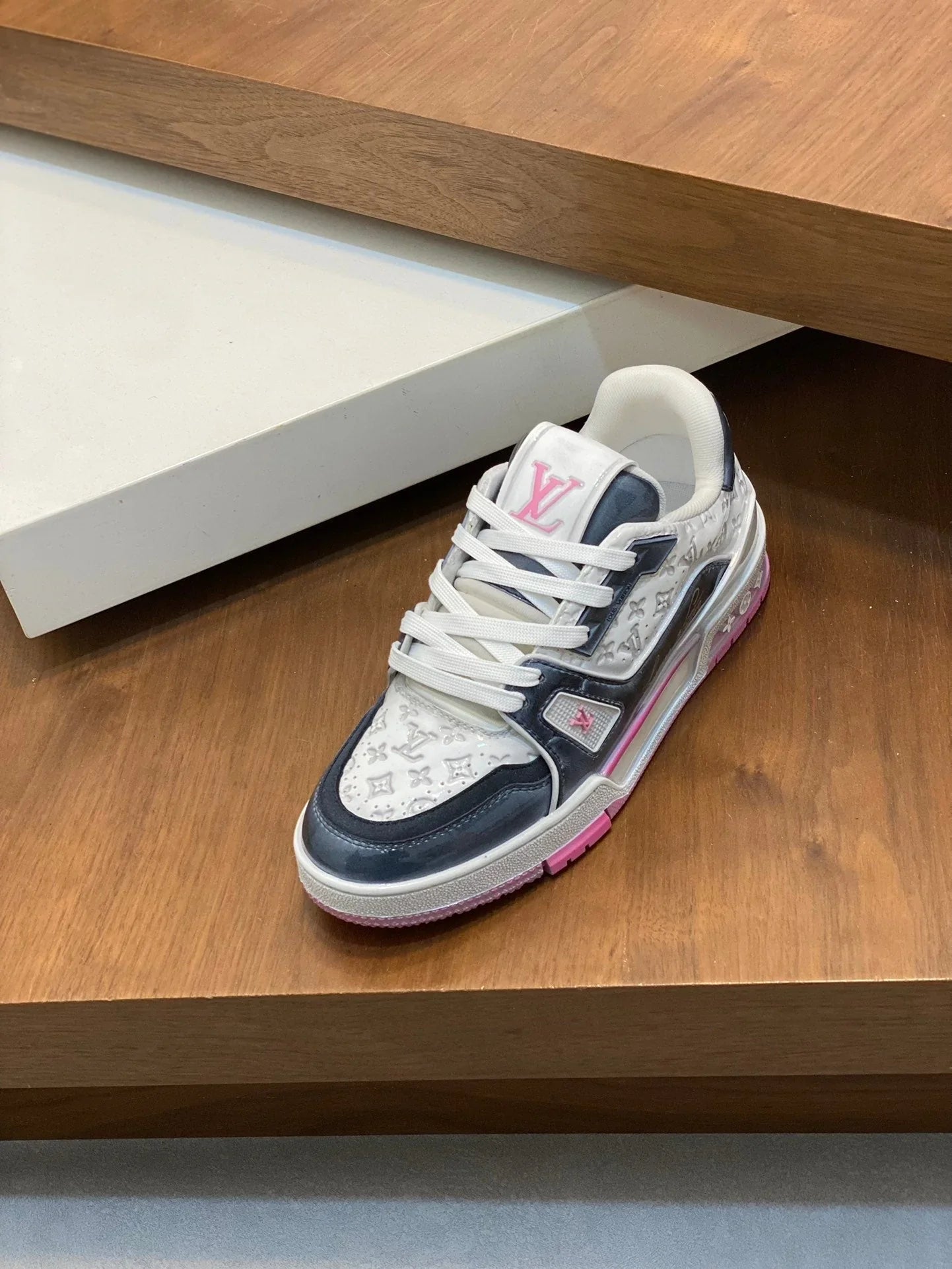 L Men's Casual Sneakers