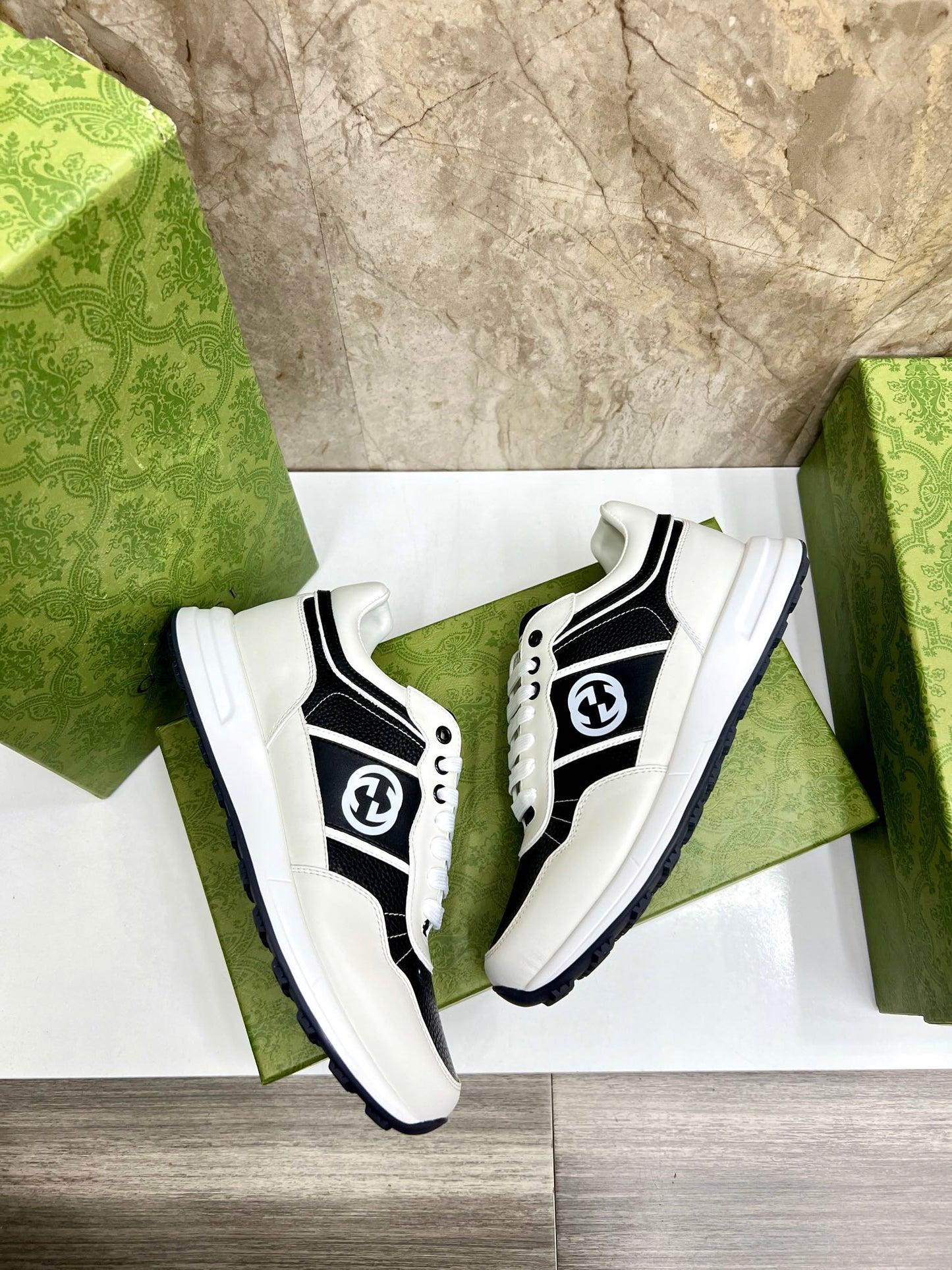 G Men's Low Top Sneakers