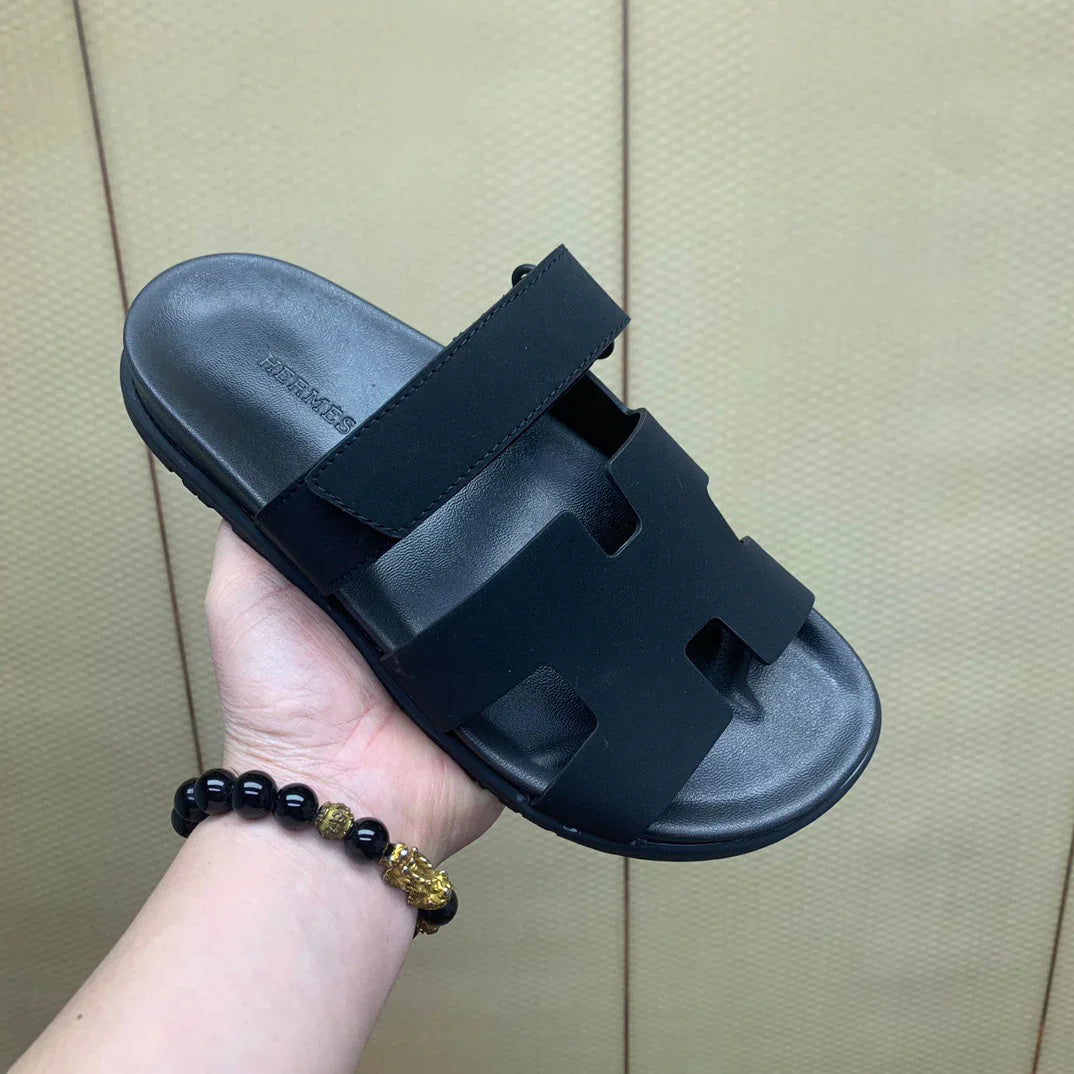H leather slippers