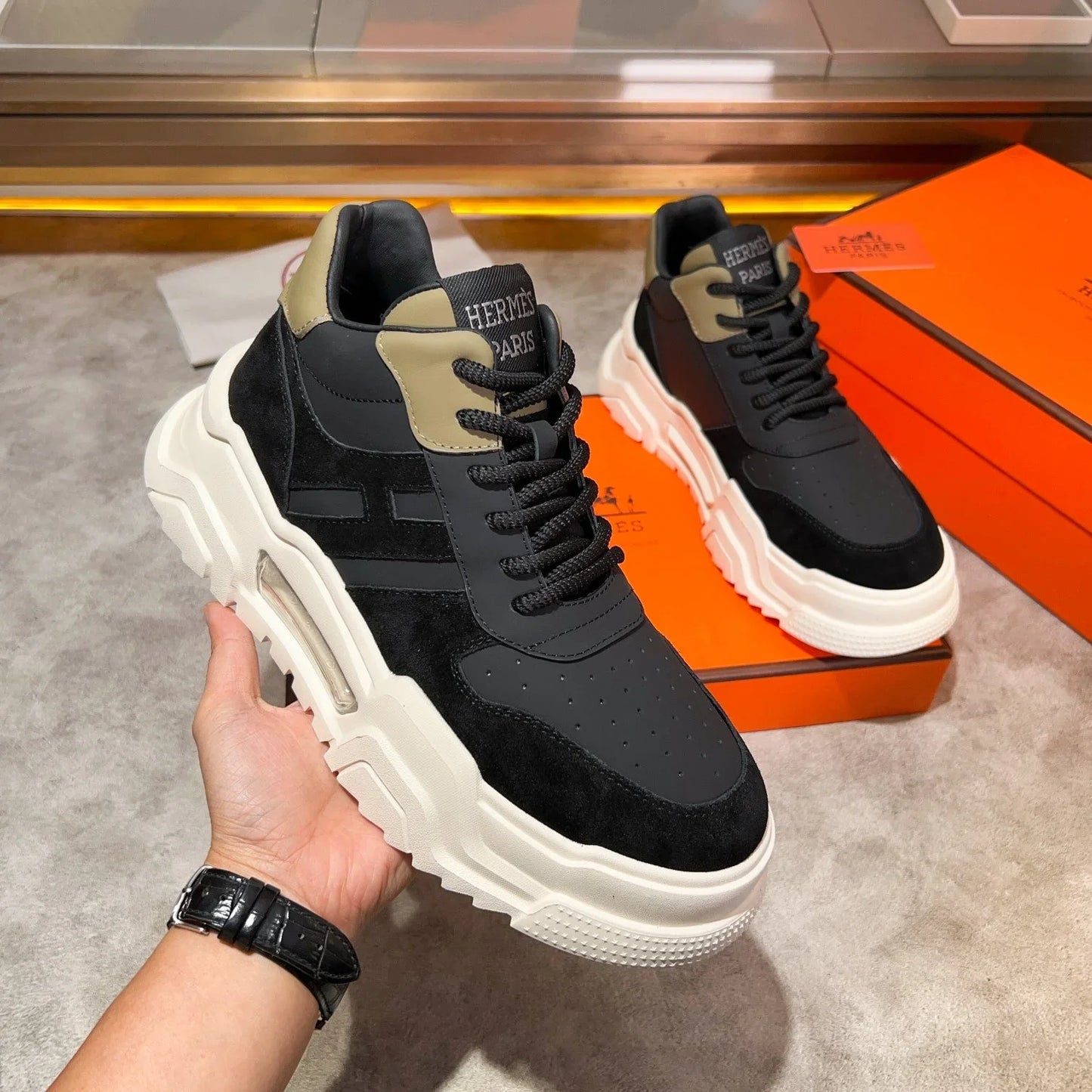 Men's high top casual sneakers