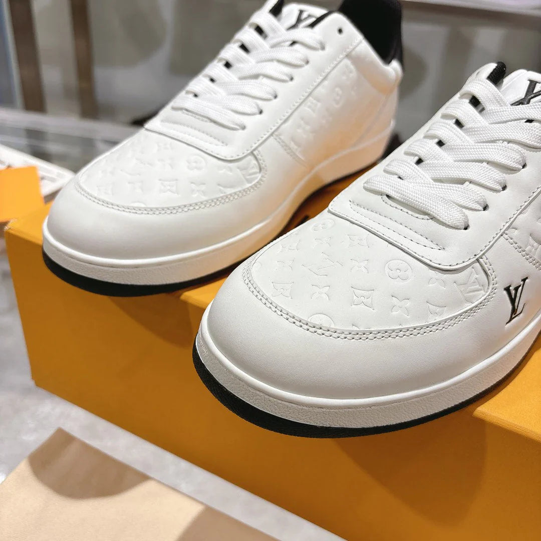 L Men's Sneakers