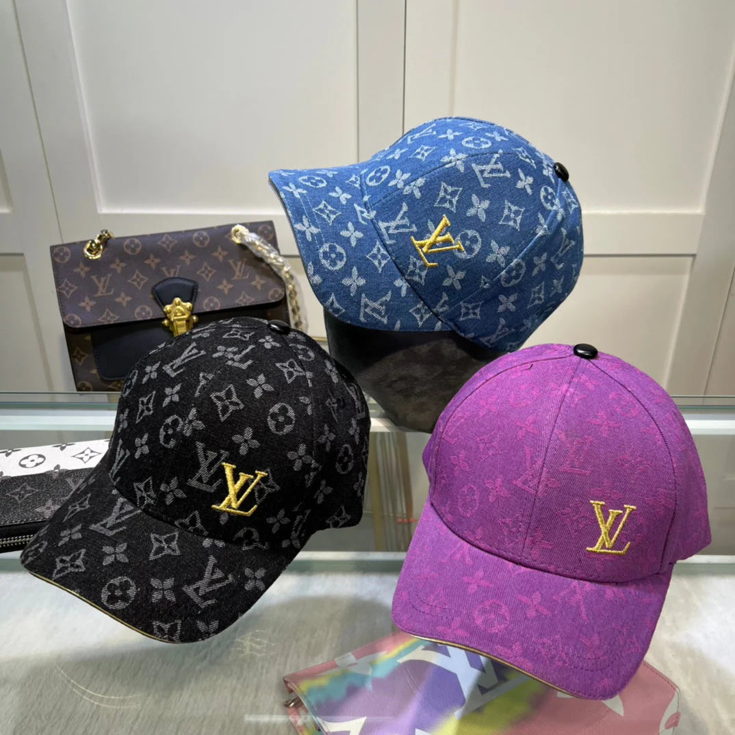 Fashion four-leaf clover baseball cap