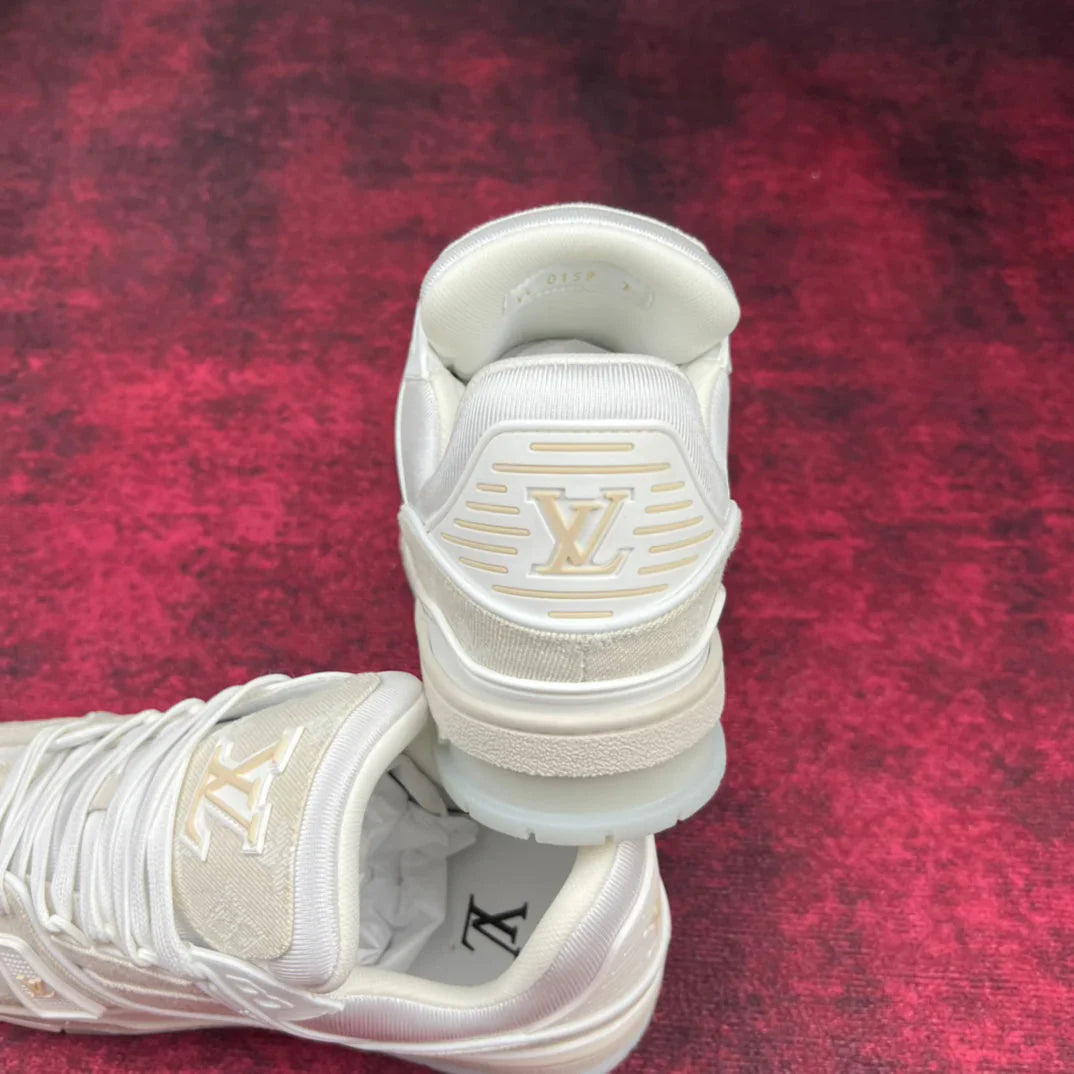 L Couple Classic Basketball Board Shoes