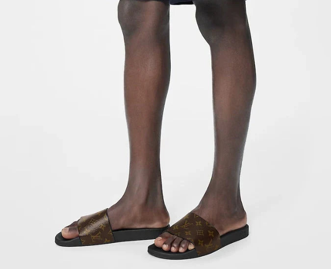 Waterfront sandals