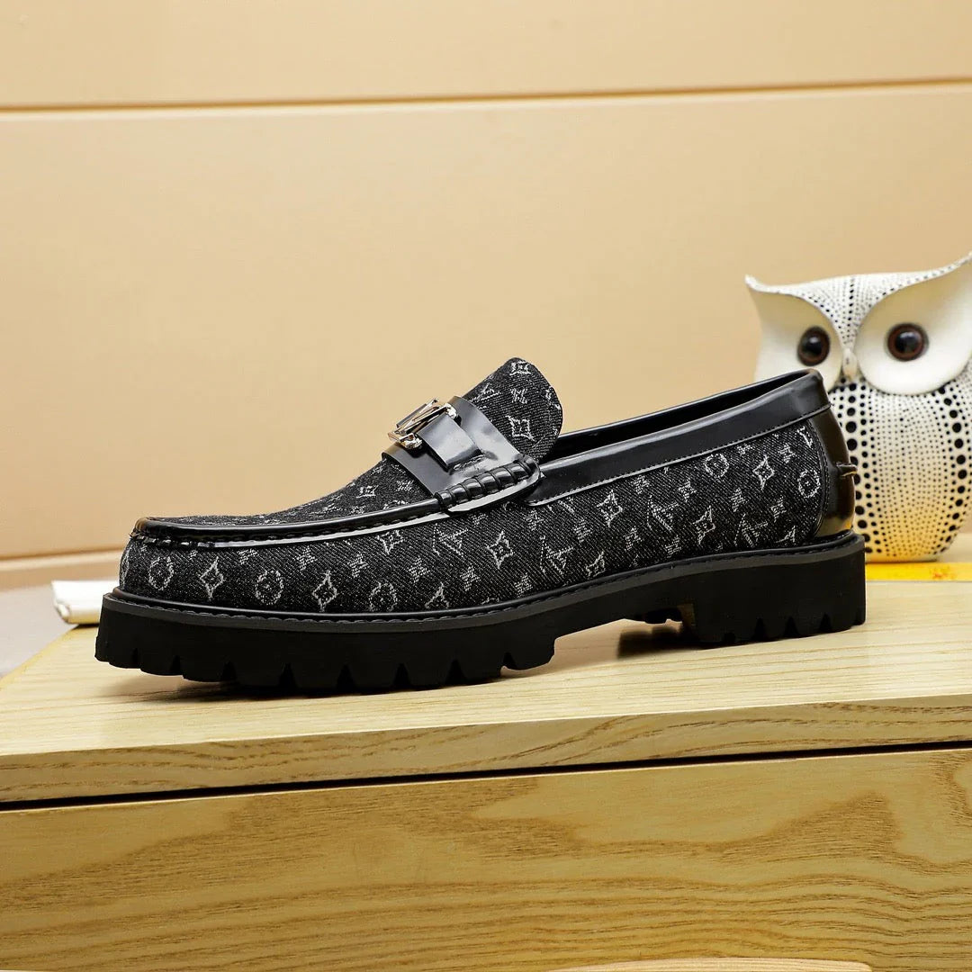 Loafers, high-end men's formal shoes and casual leather shoes