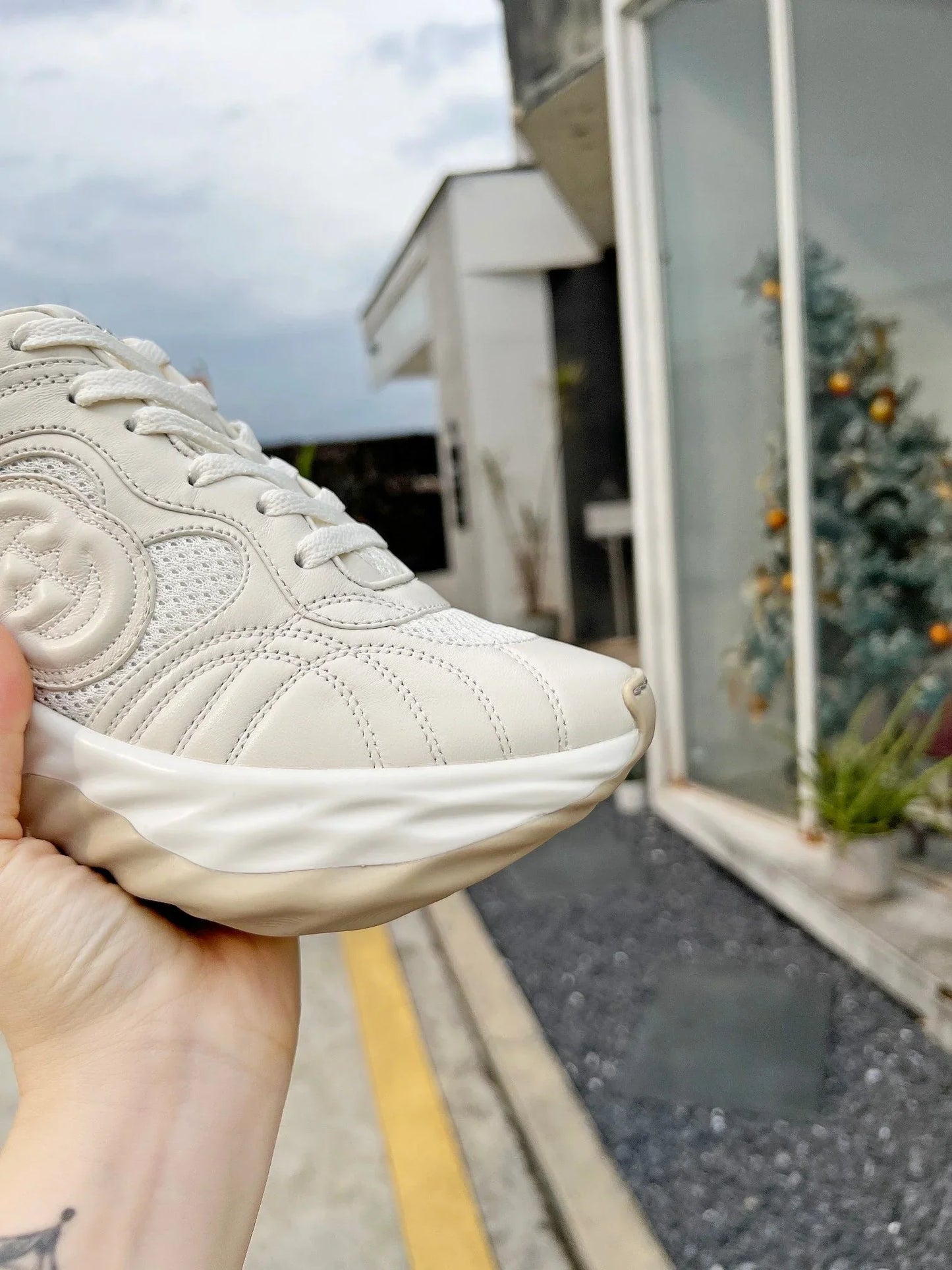 G Men's Low Top Sneakers