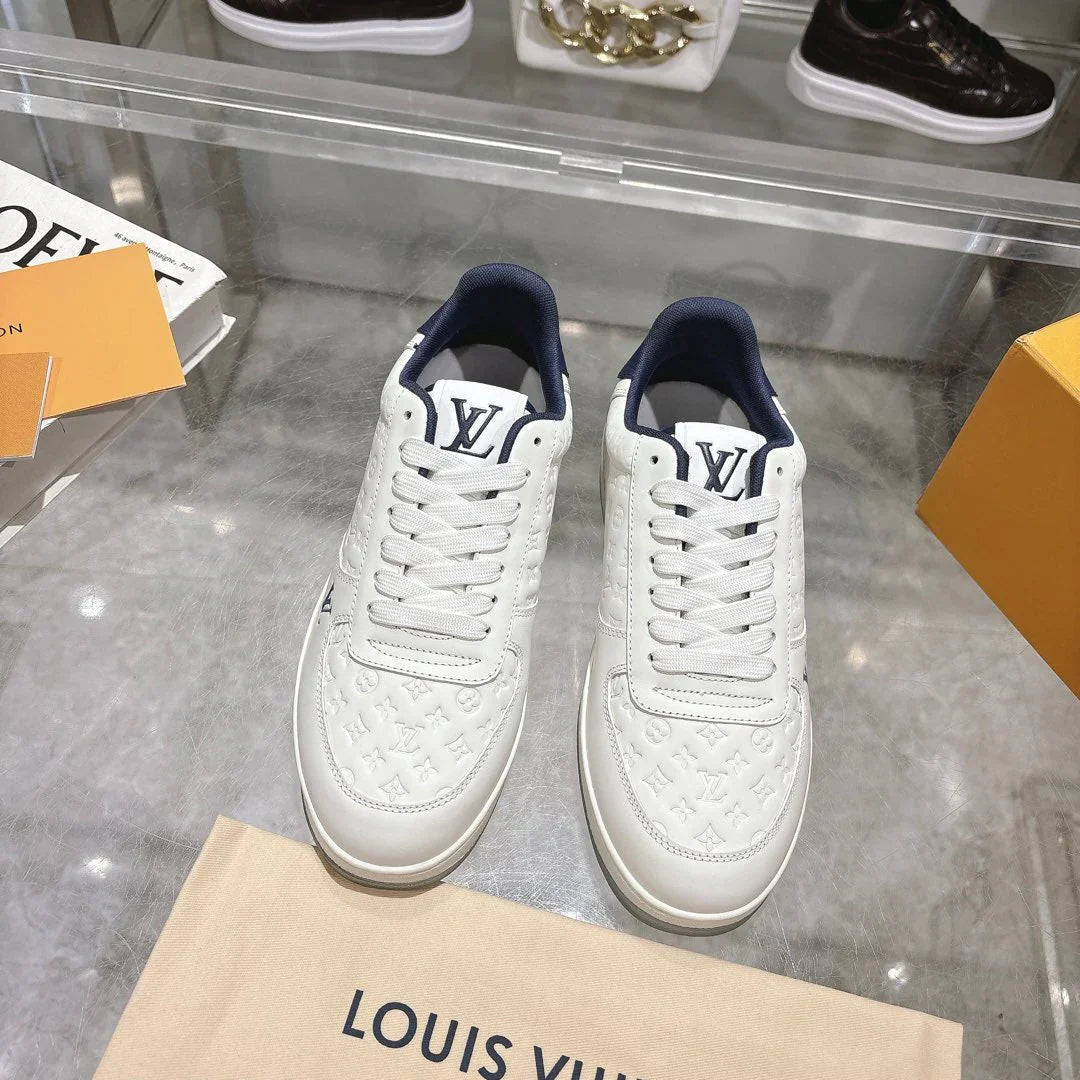 L Men's Sneakers