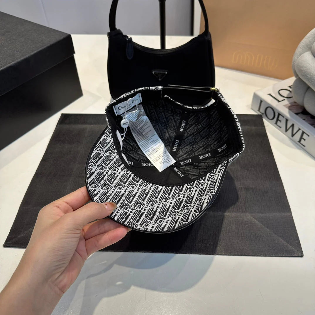 New Simple Baseball Cap