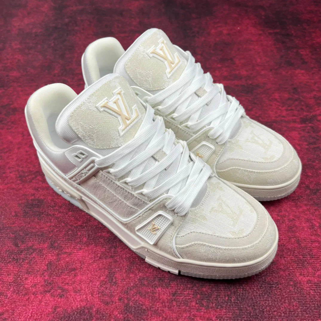 L Couple Classic Basketball Board Shoes