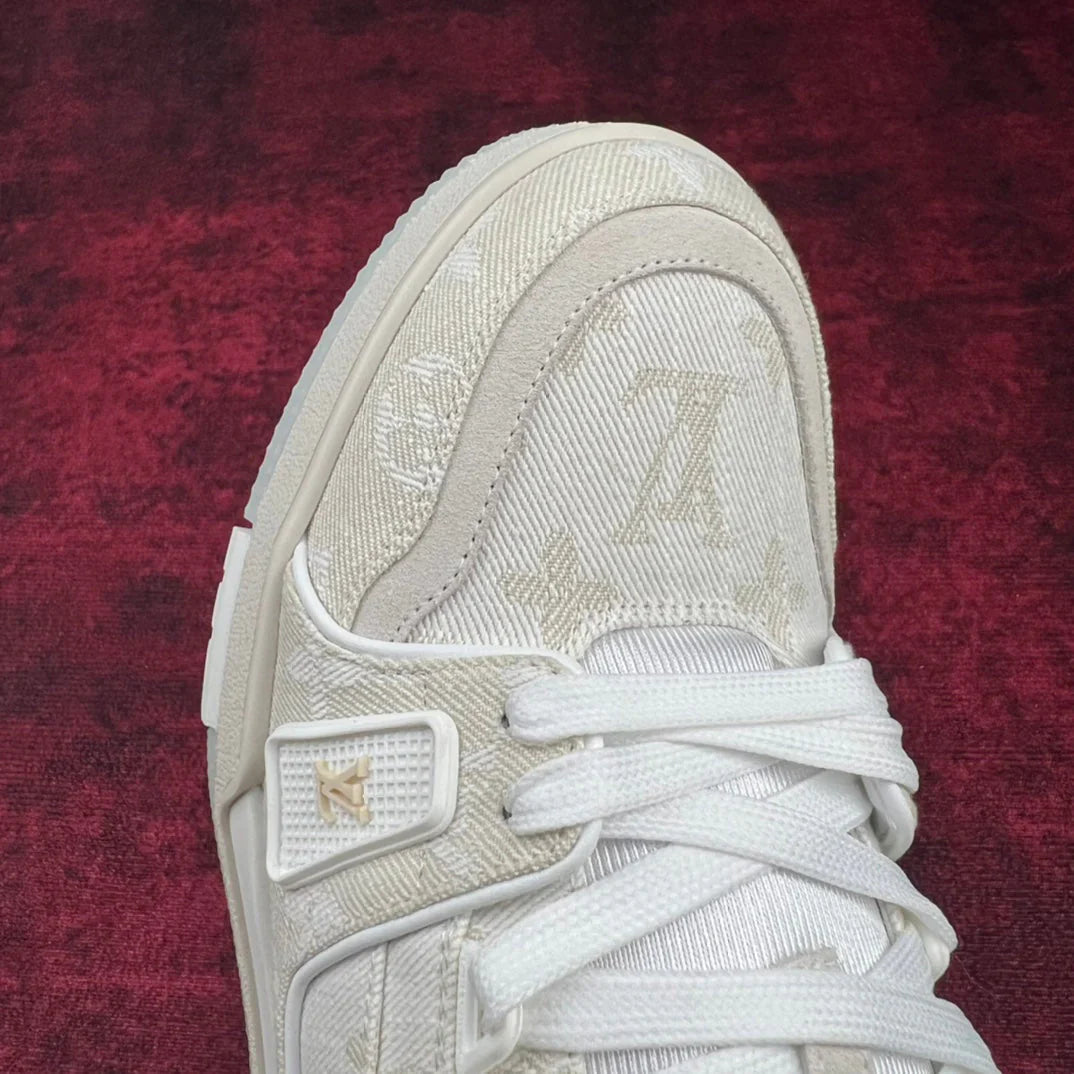 L Couple Classic Basketball Board Shoes
