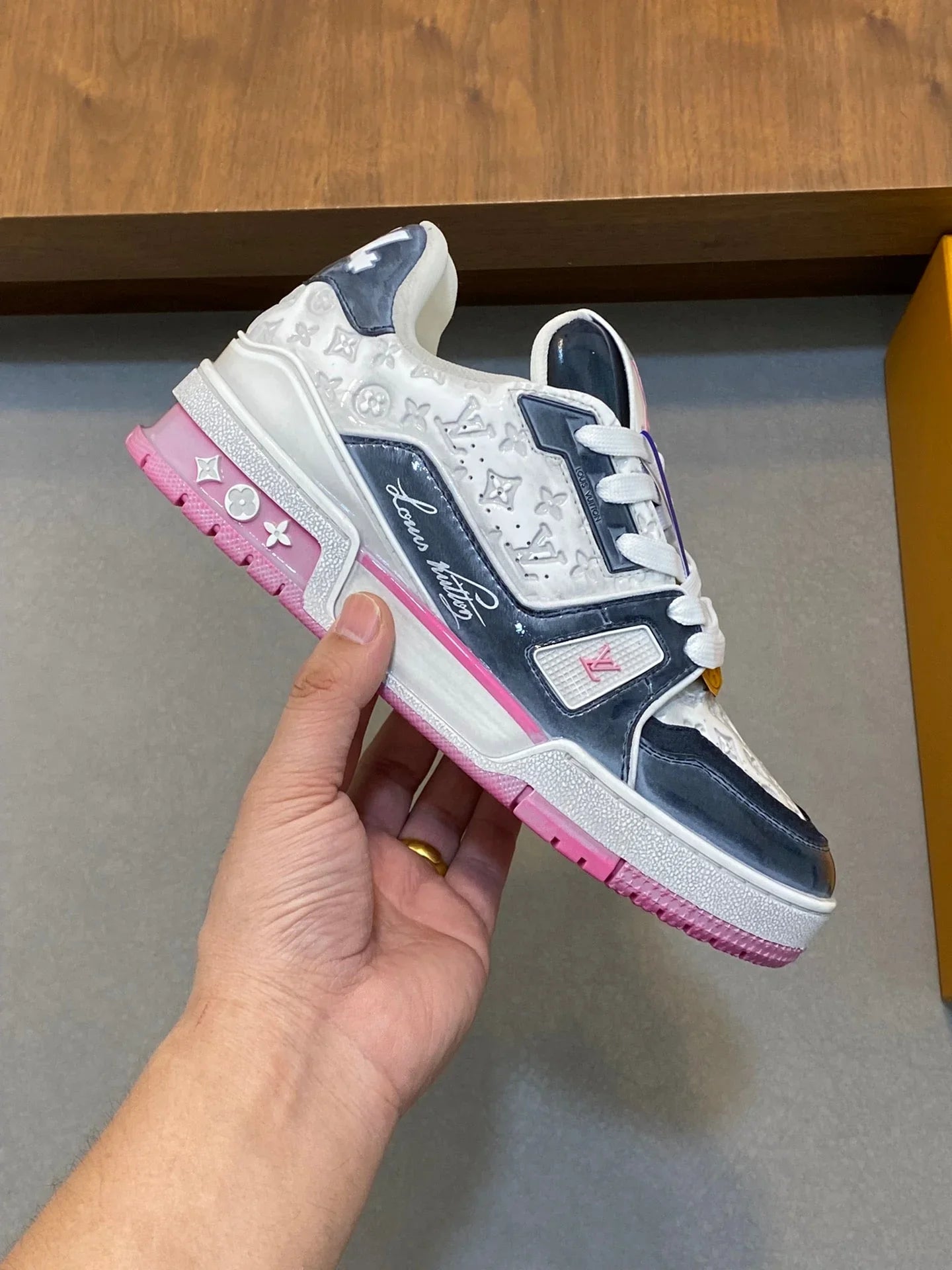 L Men's Casual Sneakers