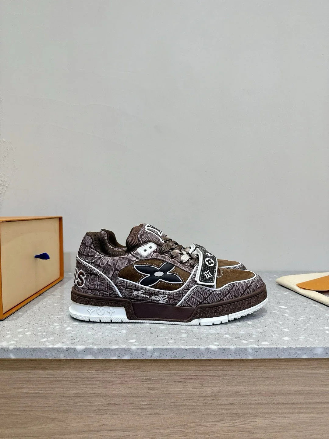 L Men's Skateboarding Shoes