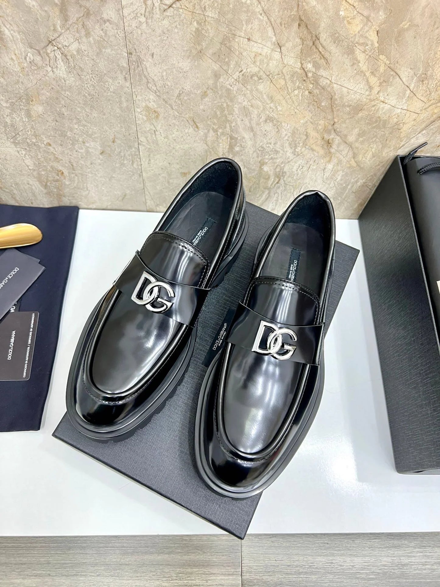 D Men's Buckle Leather Shoes