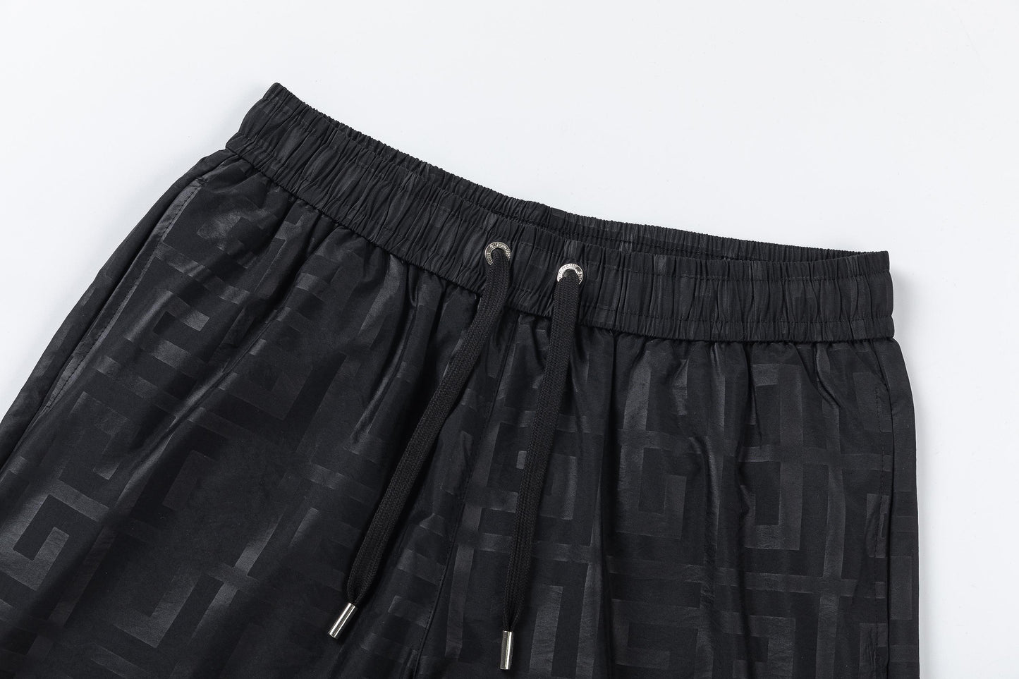 250313 New high quality dark print shorts