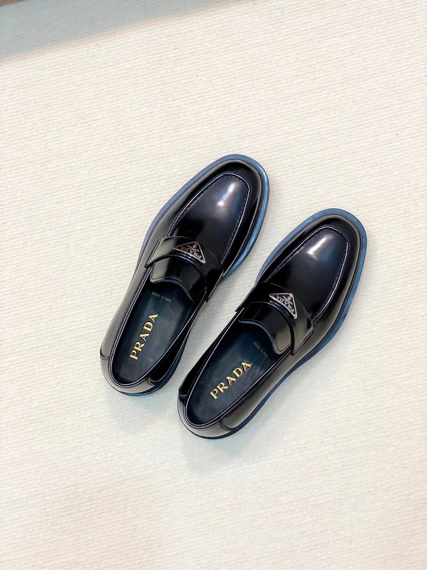 P High-end men's thick-soled derby shoes