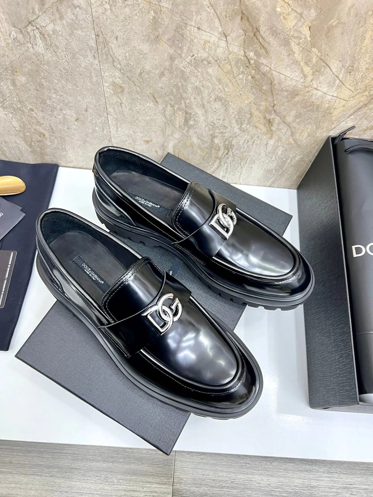 D Men's Buckle Leather Shoes