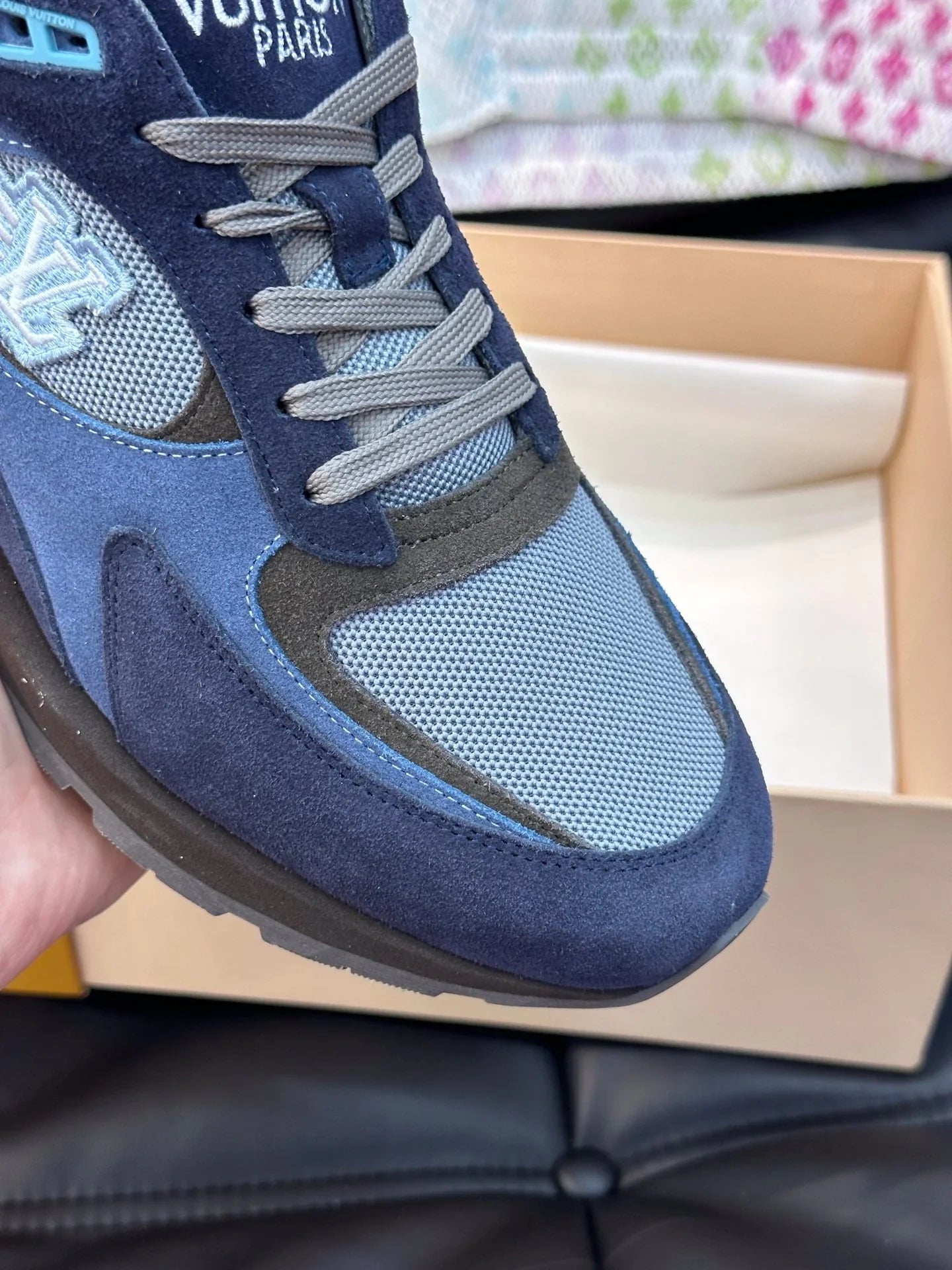 L Men's Casual Sneakers