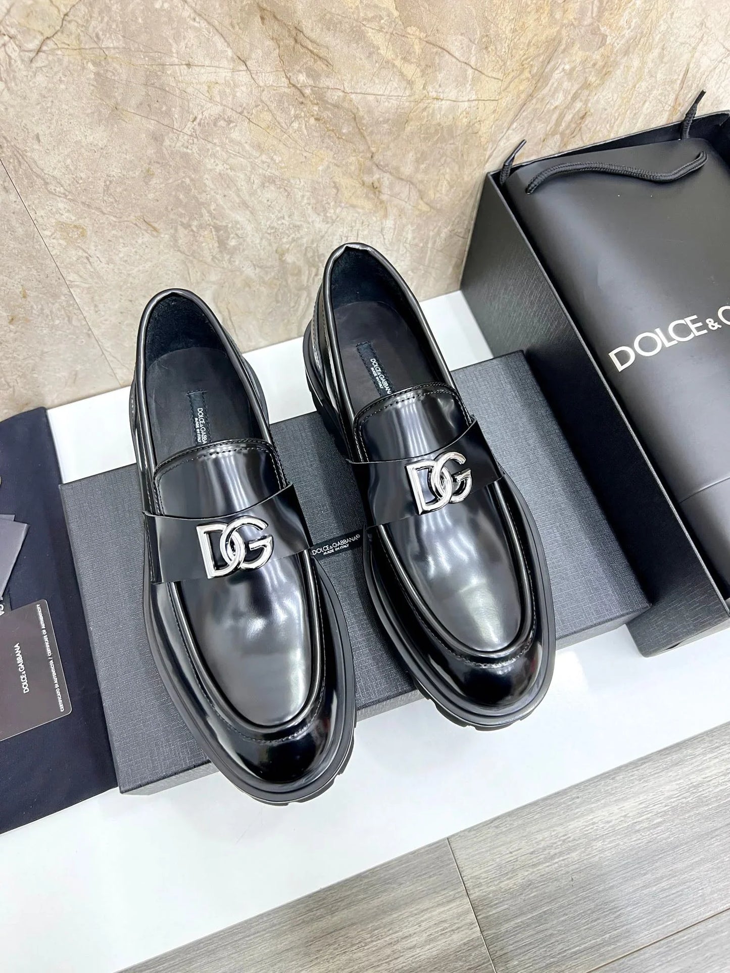 D Men's Buckle Leather Shoes