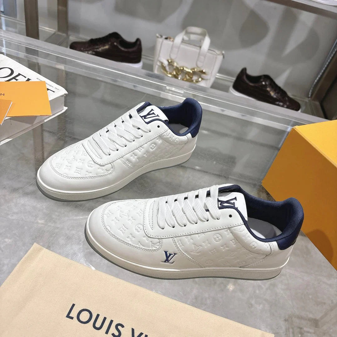 L Men's Sneakers