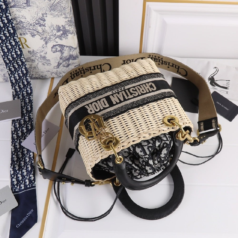 New Collection Bags For Woman